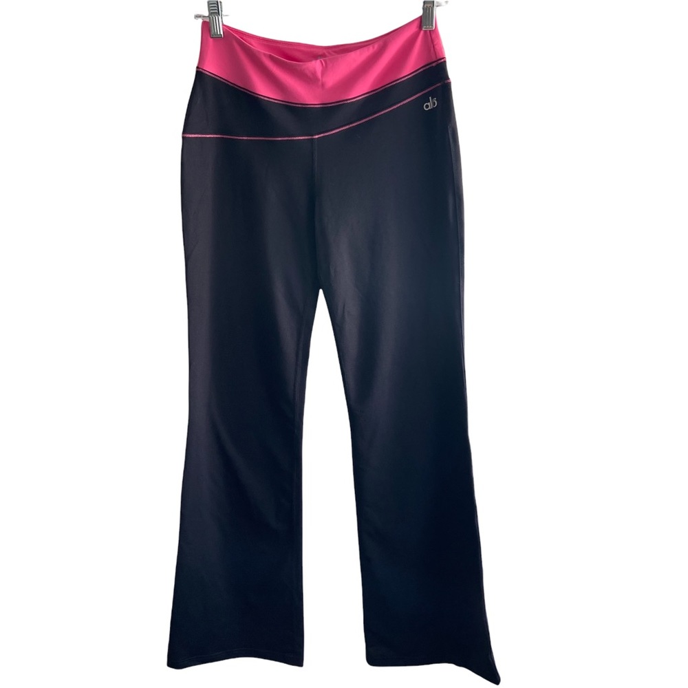 Alo yoga high waist flutter leggings
Black color size S